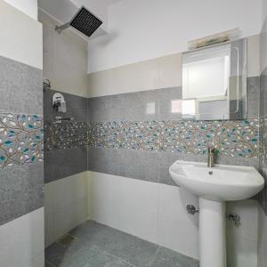 Bagno di Boudha Apart Hotel