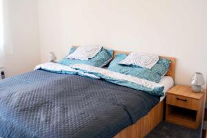 Posteľ alebo postele v izbe v ubytovaní Lisbet Cottage