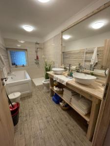 Kúpeľňa v ubytovaní Lisbet Cottage + 23 fotografií