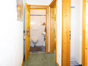 Baðherbergi á Apartment in Hollersbach near Ski Slopes