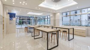 Istumisnurk majutusasutuses Toyoko Inn Nagoya-eki Sakuradori-guchi Shinkan