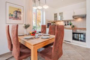 Η κουζίνα ή μικρή κουζίνα στο Ferienhaus am Wolgastsee