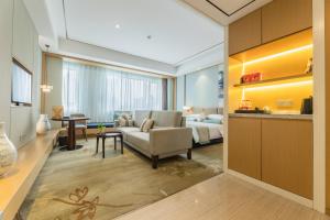 تلفاز و/أو أجهزة ترفيهية في Century Runhua Hotel