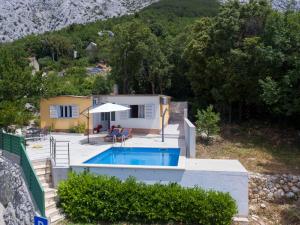 Bazén v ubytování Holiday home Giran nebo v jeho okolí