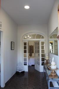 A kitchen or kitchenette at Ciudad Jardín Marina