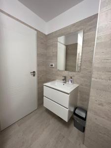 ห้องน้ำของ Avanera Sunny Apartments
