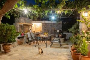Patio nebo venkovní prostory v ubytování Kounenos House