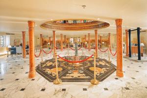 Fotografie z fotogalerie ubytování King of Thèbes, 5 Stars Nile Cruise from Luxor 4N Saturday to Wednesday, from Aswan 3N Wednesday to Saturday v destinaci Al Aqālitah