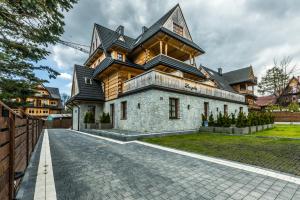 Budova, v ktorej sa apartmánový hotel nachádza