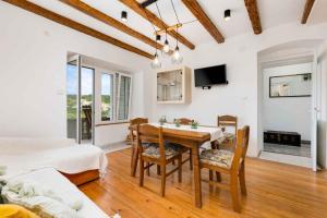 Et tv og/eller underholdning på Holiday home in Vrbnik - Insel Krk 36717