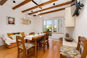 Et opholdsområde på Holiday home in Vrbnik - Insel Krk 36717