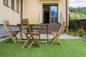 Vonkajšia záhrada v ubytovaní Rent like home - Pod Blachówką 4