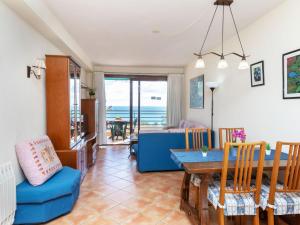 A seating area at Apartment Gregal by Interhome