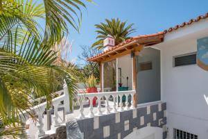 Balkón alebo terasa v ubytovaní CasaColores - SilverDeluxe Penthouse with private pool or Bronce Garden-Apartment no pool, Puerto de la Cruz