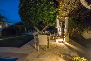 Vonkajšia záhrada v ubytovaní CasaColores - SilverDeluxe Penthouse with private pool or Bronce Garden-Apartment no pool, Puerto de la Cruz