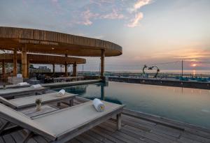 Kardia Resort Gili Trawangan A Pramana Experience内部或周边的泳池