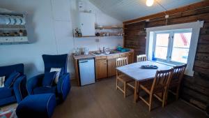 Kuchyň nebo kuchyňský kout v ubytování Fisherman's cabin, Lofoten - 11 Johnbua + 10 fotografií