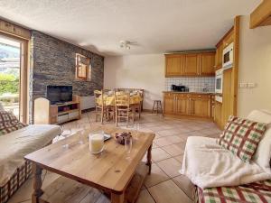 Fotografia z galérie ubytovania Appartement fonctionnel avec balcon, parking et Wi-Fi à Méribel - FR-1-688-37 v destinácii Méribel