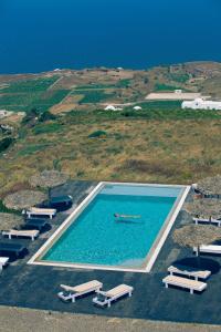 Vista de la piscina de Eos Villa o d'una piscina que hi ha a prop