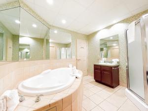 Een badkamer bij Split Rock Resort