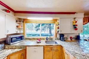 Afbeelding uit fotogalerij van 60073 Wallowa Lake Hwy (upper unit) in Joseph +25 foto's