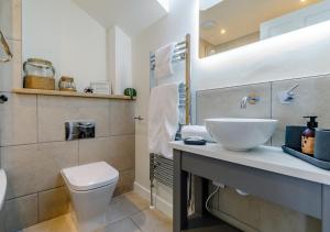 Koupelna v ubytování Gwylan House + 15 fotografií