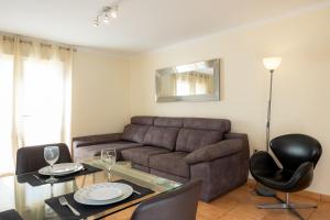 Posedenie v ubytovaní Villas y Apartamentos El Sultan