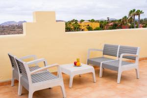 Balkón alebo terasa v ubytovaní Villas y Apartamentos El Sultan