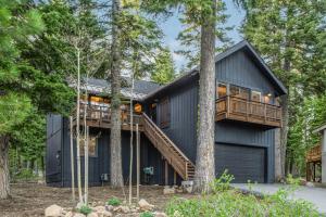 Budova, kde se prázdninový dům nachází