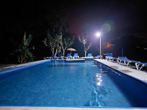 Bazén v ubytování Residencia las brisas Griegas nebo v jeho okolí