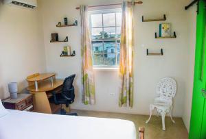 Gallery image of Cozy Modern Upstairs 2 Bed A/C Apt Near 2 Everything in Saint Philip