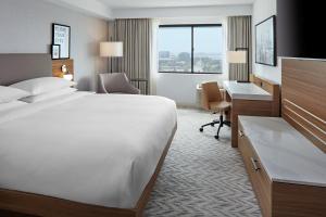 Postel nebo postele na pokoji v ubytování Delta Hotels by Marriott Toronto Markham + 9 fotografií