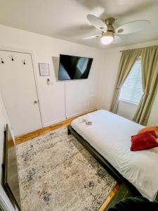 Postel nebo postele na pokoji v ubytování Barel Residence Homestay