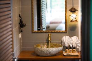 Galeriebild der Unterkunft Tam Coc Lion Kings Hotel & Resort in Ninh Bình