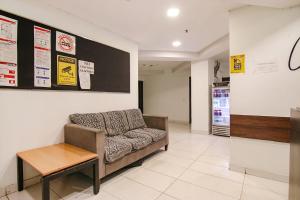 Posezení v ubytování FabHotel Moro Rohini Sector 11