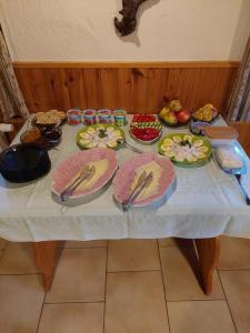 Možnosti snídaně pro hosty v ubytování Chalupa U studánky