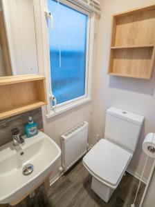 Fotografie z fotogalerie ubytování Luxury 8 Berth-Wheelchair Access v destinaci Port Seton