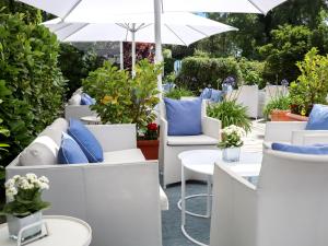 Posezení v ubytování Grand Hotel Seeschlösschen Sea Retreat & SPA