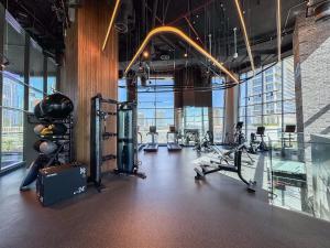 Fitness centrum a/nebo fitness zařízení v ubytování 1-bed apart 15 Northside Dubai
