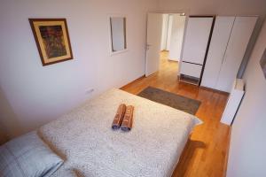Postel nebo postele na pokoji v ubytování Yellow Lux apartment