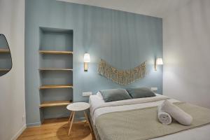Postel nebo postele na pokoji v ubytování Apartment Center of Paris by Studio prestige