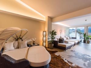 Posezení v ubytování Das Sonnleiten Ski- und Motorradhotel Bruck im Zillertal