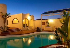 Gallery image of House on the beach Sea Terrace Golf in Telde