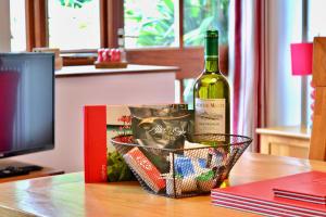 Minuman di Finest Retreats - Little Dunley - Wisteria Cottage