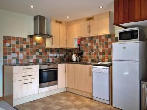Kuchyňa alebo kuchynka v ubytovaní Finest Retreats - Little Dunley - Virginia Cottage