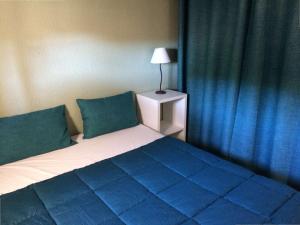 Posteľ alebo postele v izbe v ubytovaní Villa Climatisée avec Piscine, Parking Privé, Proche Plage - 6 Pers. - FR-1-607-151