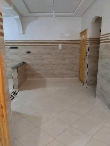 Ett badrum på Appartements de luxe à Al Mahdi