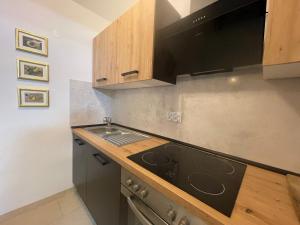 Kuchyň nebo kuchyňský kout v ubytování Wunderschönes Apartment in der Goldstadt Pforzheim