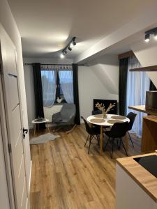 Posedenie v ubytovaní Apartament Koko Białka Tatrzańska