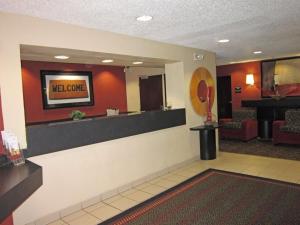 The lobby or reception area at Extended Stay America Suites - Houston - NASA - Johnson Space Center